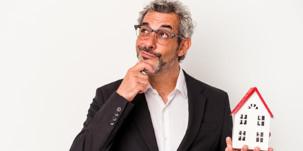 vacancy and stressed asset from lsiting how ai can help to predict photo