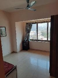 2 BHK Apartment for Rent in Tardeo, Mumbai