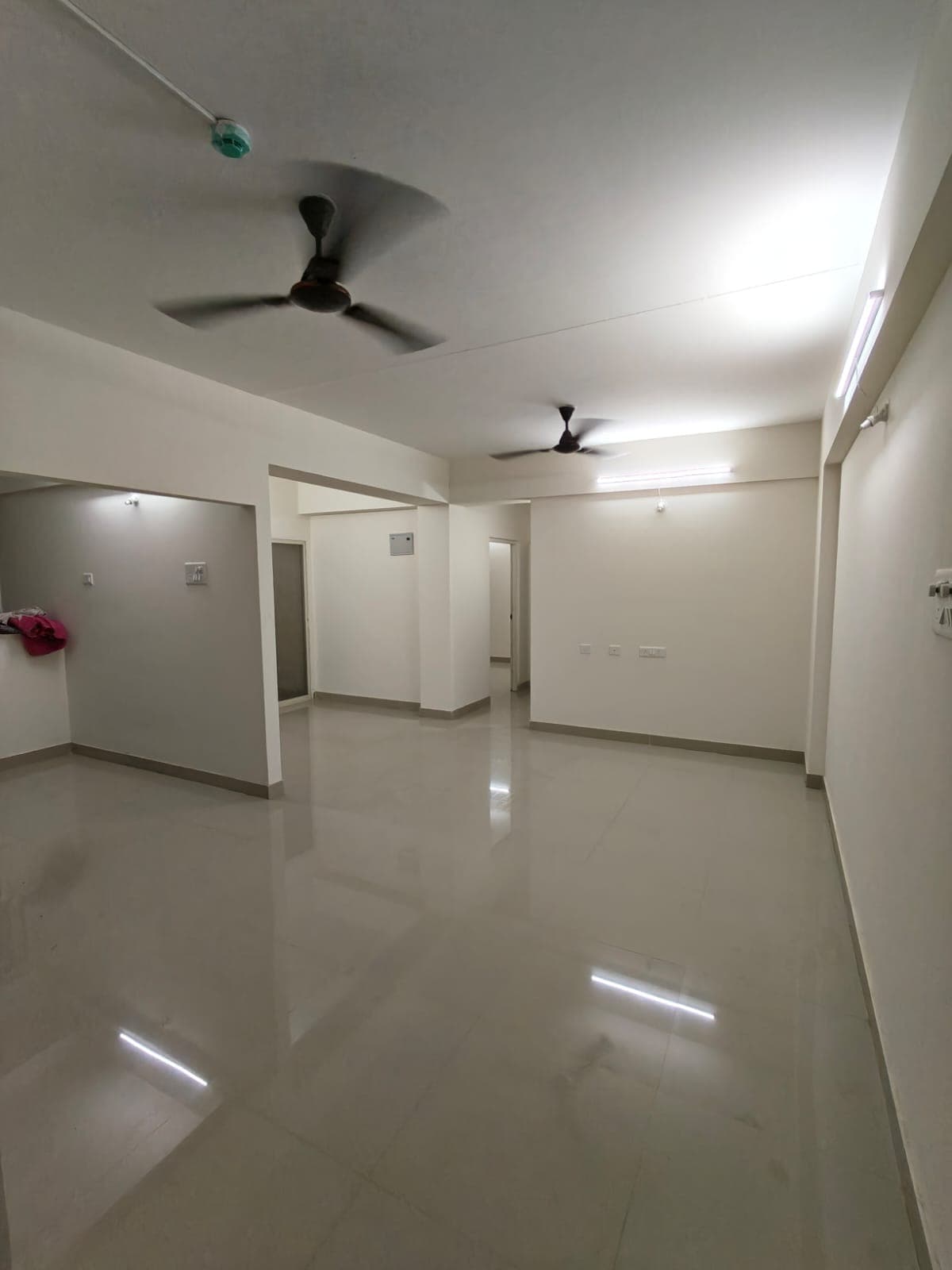 2BHK Semi-Furnished Flat for Rent in Eden Garden, Tathawade | Family Preferred