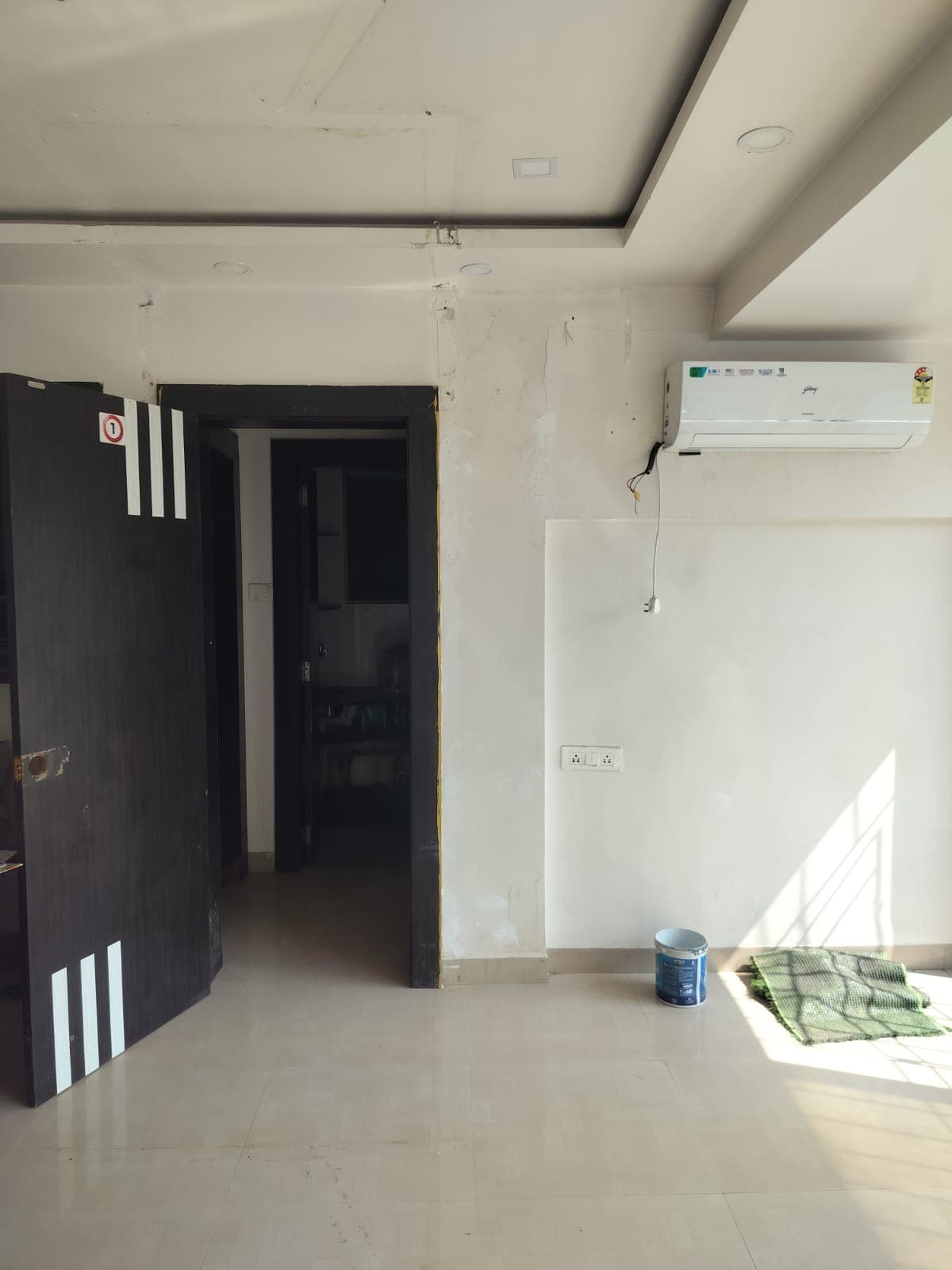 Prime Location Commercial Office Space for Rent in Mantri Regency Main Road Facing 