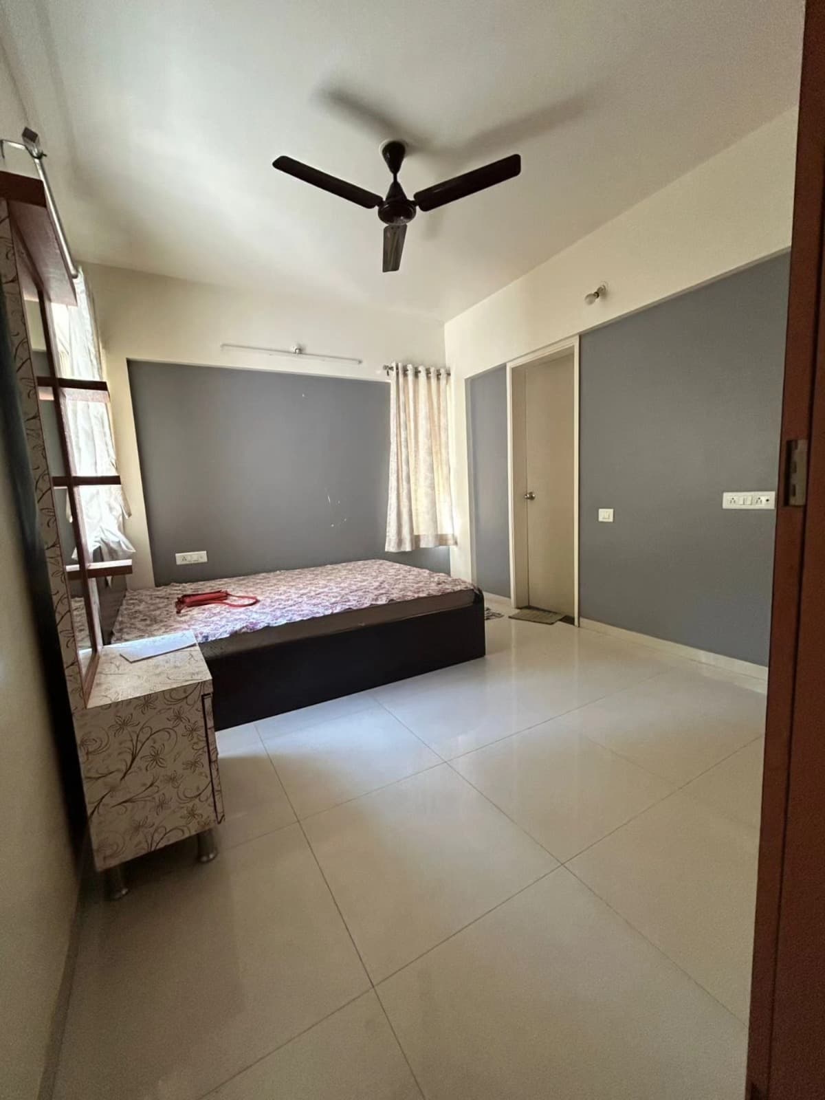 Semi-Furnished 2BHK Flat for Sale Near Shivsrushti, Ambegaon Budruk, Pune