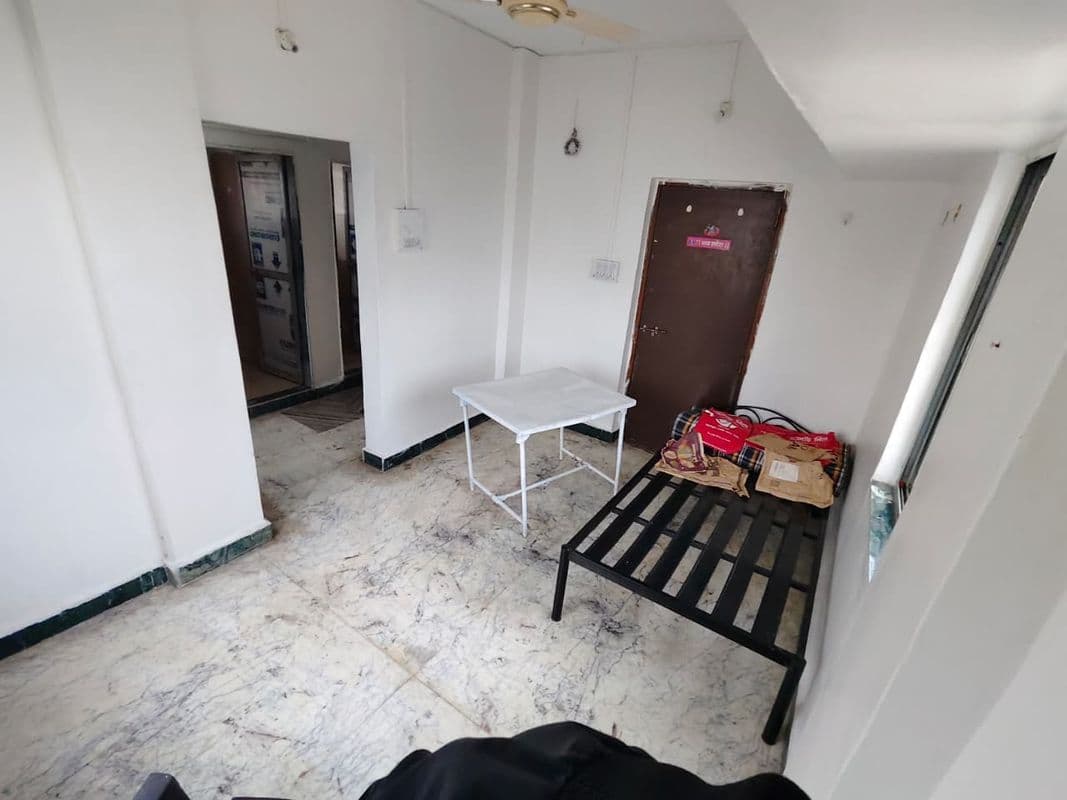 Furnished 1BHK Flat for Rent in Panchratnanagar, Pimple Gurav  Prime Location