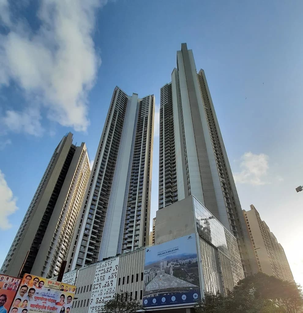 3 BHK Multistorey Apartment FOR Sale Thakur Village in Mumbai