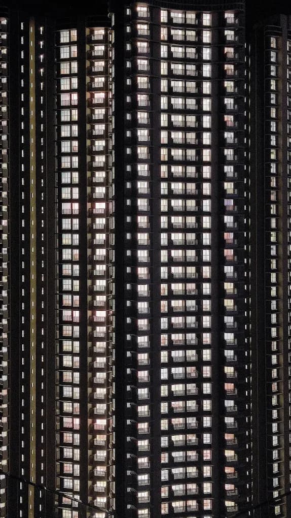 2 BHK Multistorey Apartment FOR Sale Lokhandwala Township in Mumbai