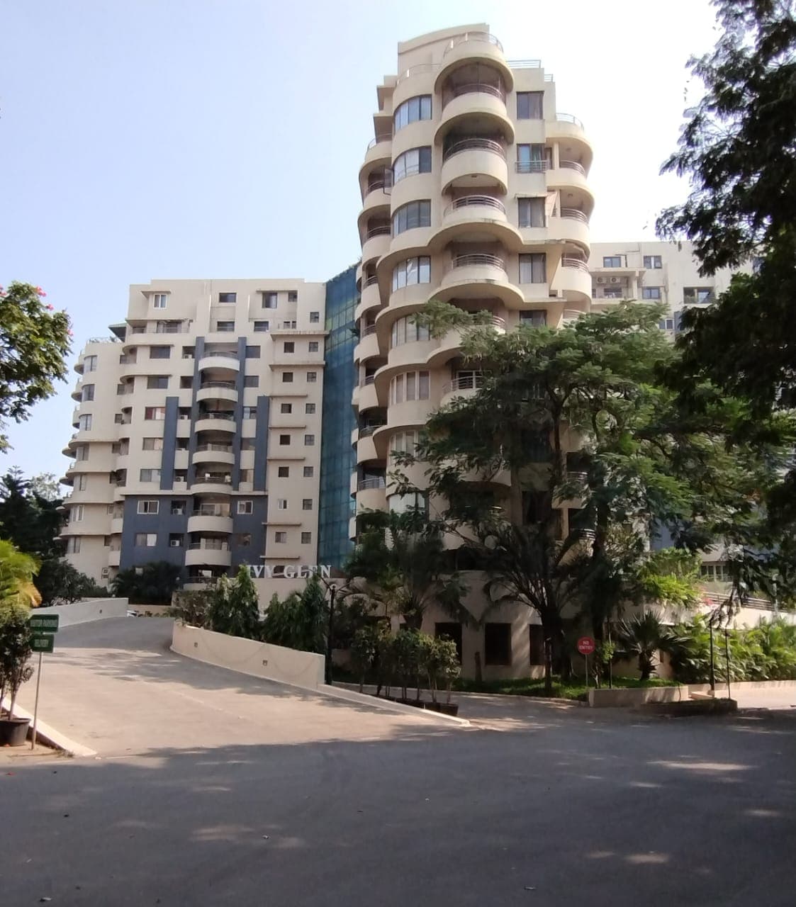 Commercial Office Space for Rent in Marigold Complex | Prime Pune Business Location Kalyani Nagar