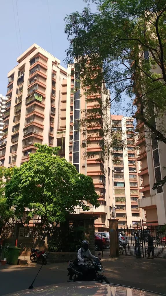 2 BHK Multistorey Apartment FOR Rent Oshiwara in Mumbai