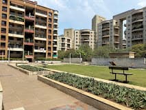 Spacious 2 BHK Multistorey Apartment for Rent in Sylvania, Magarpatta City, Pune