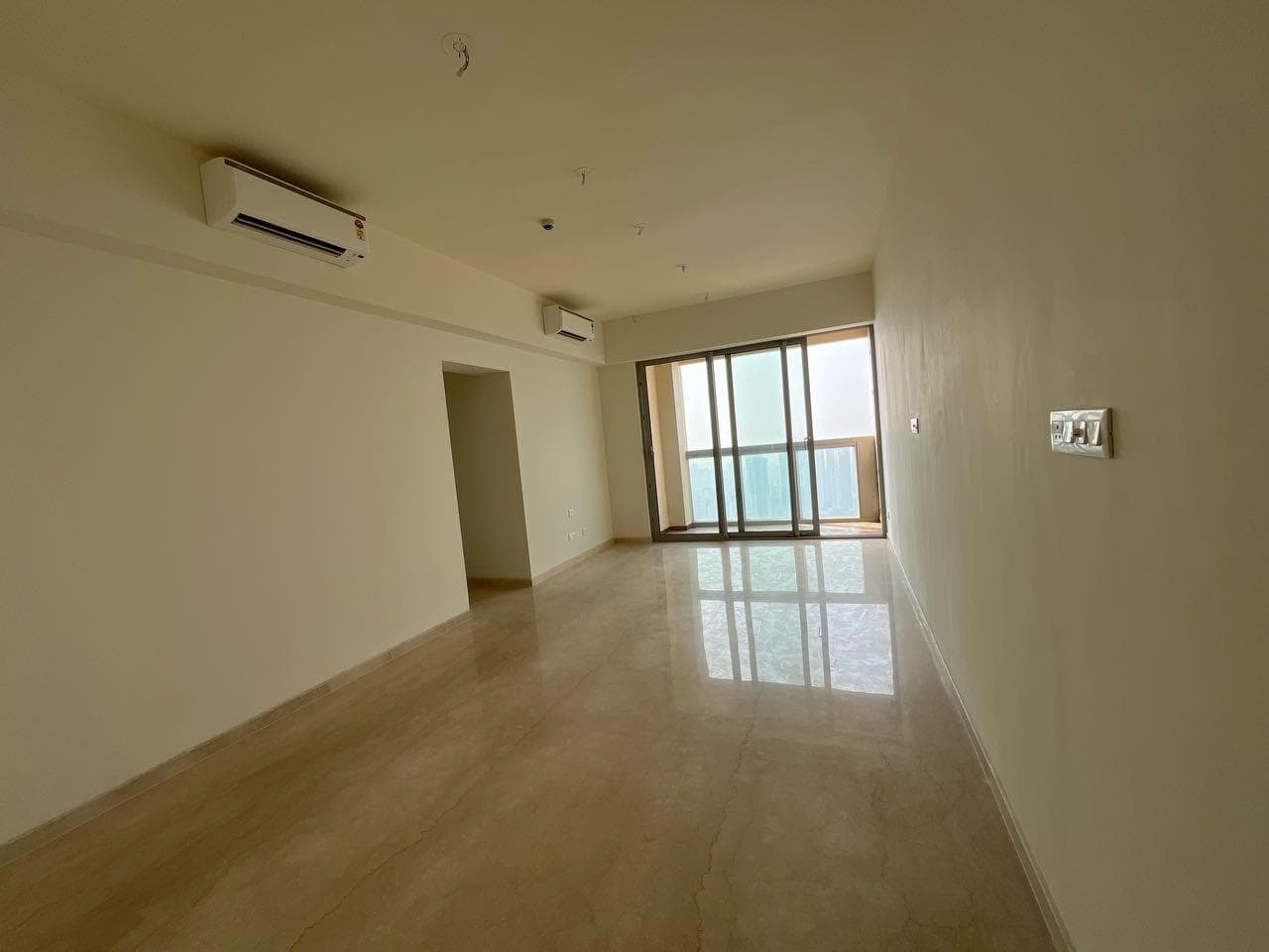 Spacious 3 BHK Apartment for Sale in Prime Byculla Location, South Mumbai