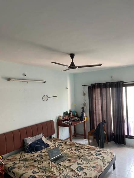 Fully Furnished 3 BHK Master Bedroom with AC in Eden Garden Society, Viman Nagar