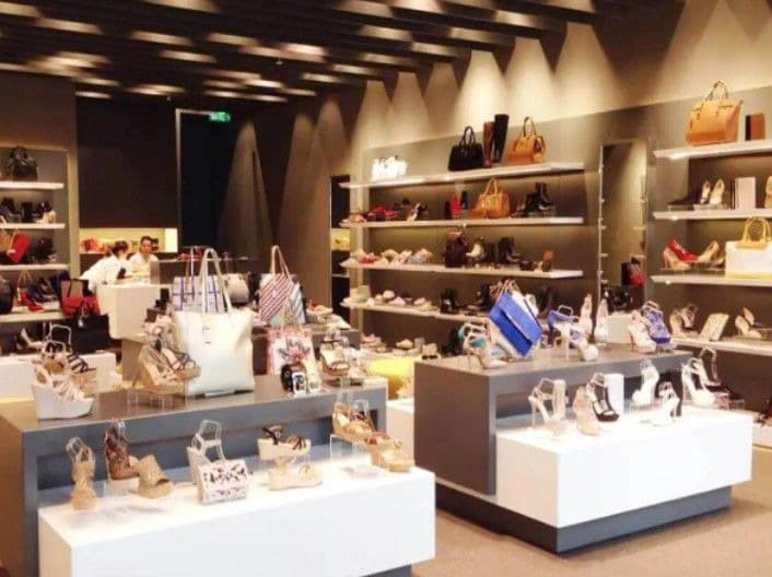 Premium Retail Showroom Available on Lease in Balewadi High Street