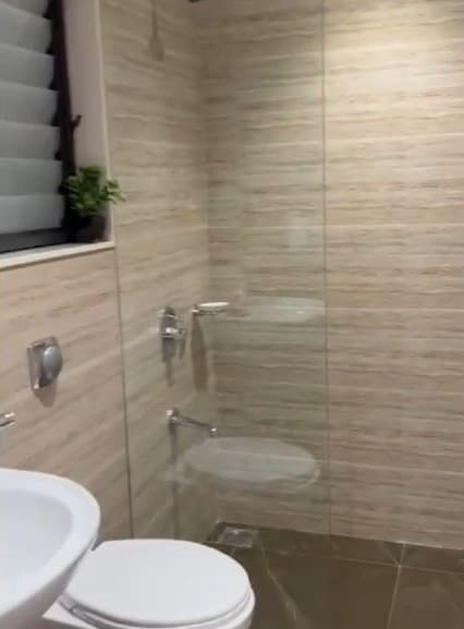 Well-Lit 2 BHK with Lift for Sale in Dombivli