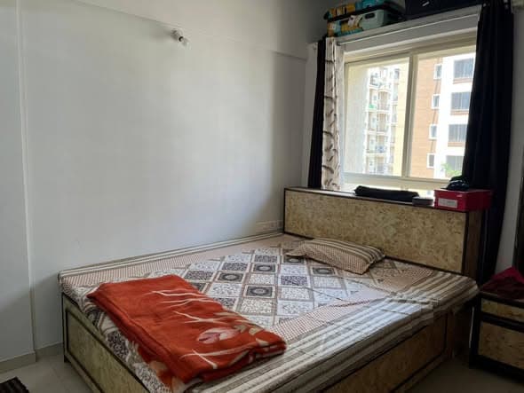 Semi-Furnished 1 BHK Flat for Rent in Nyati Eternity, Undri