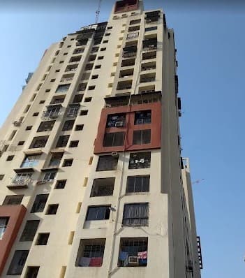 Spacious 1BHK Apartment for Sale in Lokhandwala Residency, Worli