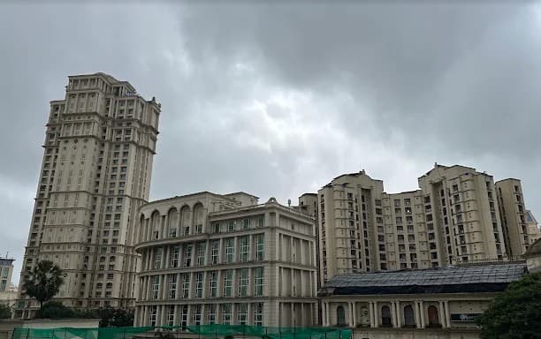 Semi-Furnished 3 BHK Apartment for Rent in Hiranandani Highland, Powai