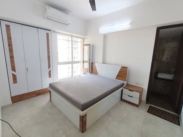 2 BHK Semi-Furnished Apartment for Rent on Kolshet Road, Thane West