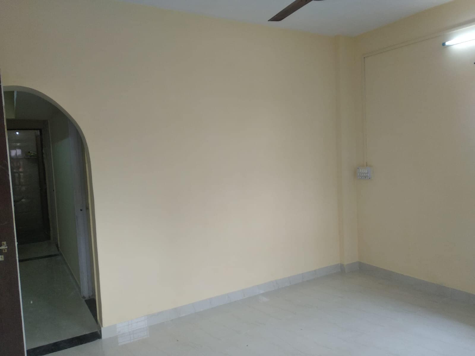 2 BHK Unfurnished Flat for Rent in Hingane Home Colony, Karvenagar