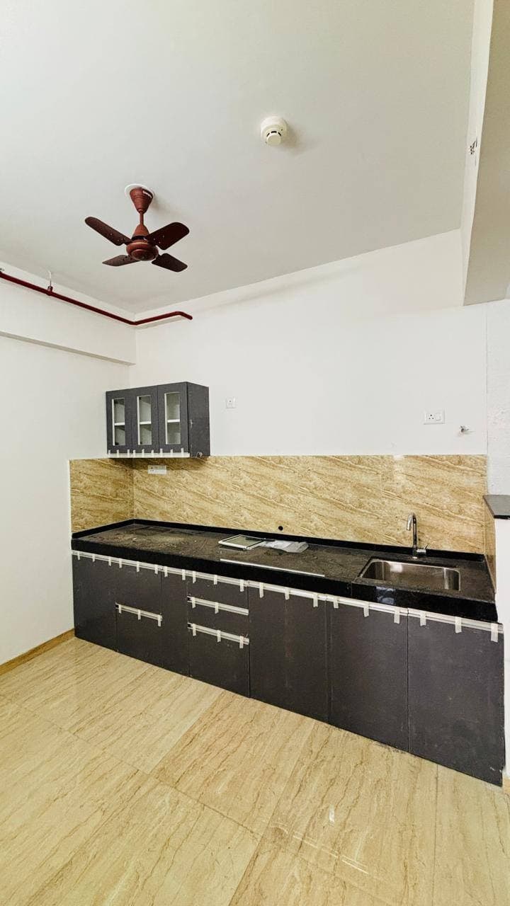 Semi-Furnished 2 BHK Flat for Rent in VTP Belair, Mahalunge