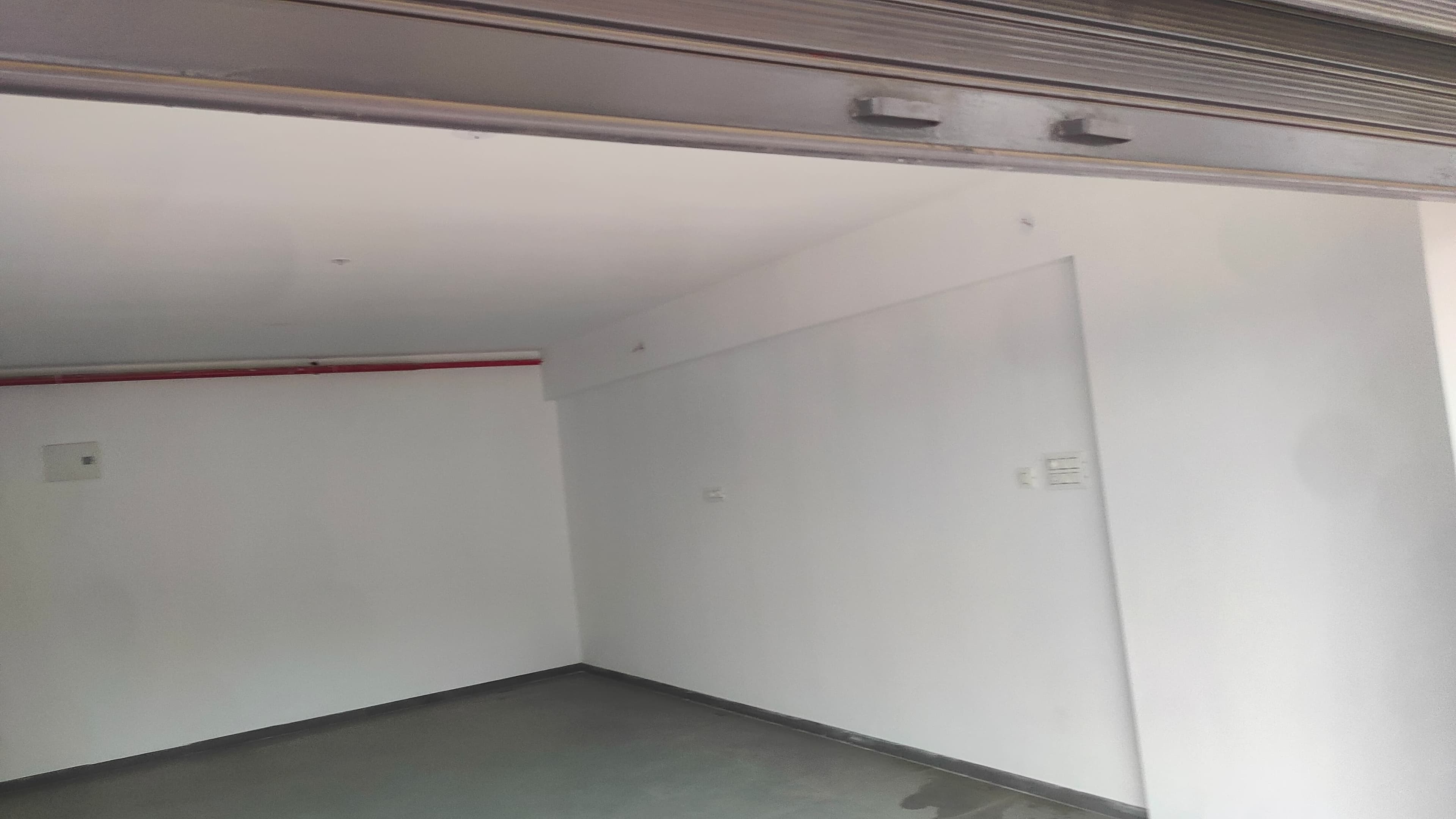 Smart Business Space on 3rd Floor Shop 20,000 Only at Swaraaj Heights